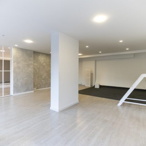 MODERN HOUSE